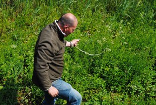 Lee Partridge Finds a Long Snake Skin